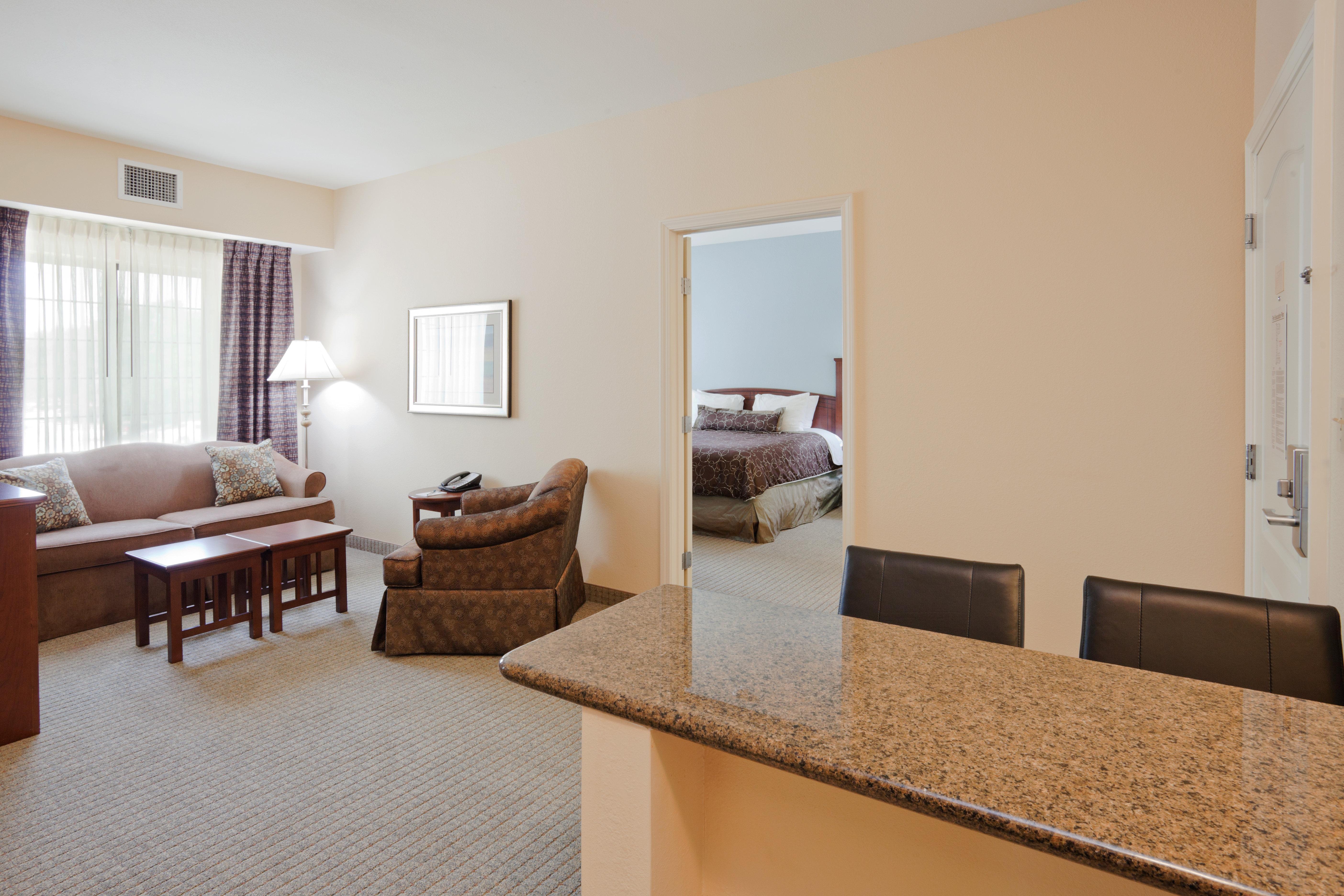 Staybridge Suites Lafayette-Airport By Ihg Exterior foto
